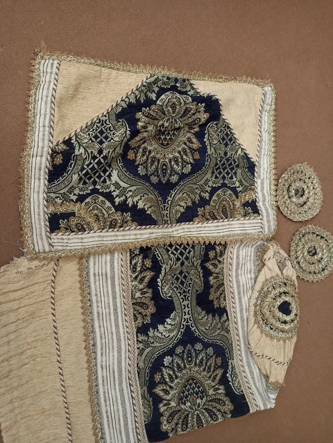 8عدد روبالشتی 8عدد روپشتی|پشتی|یاسوج, |دیوار