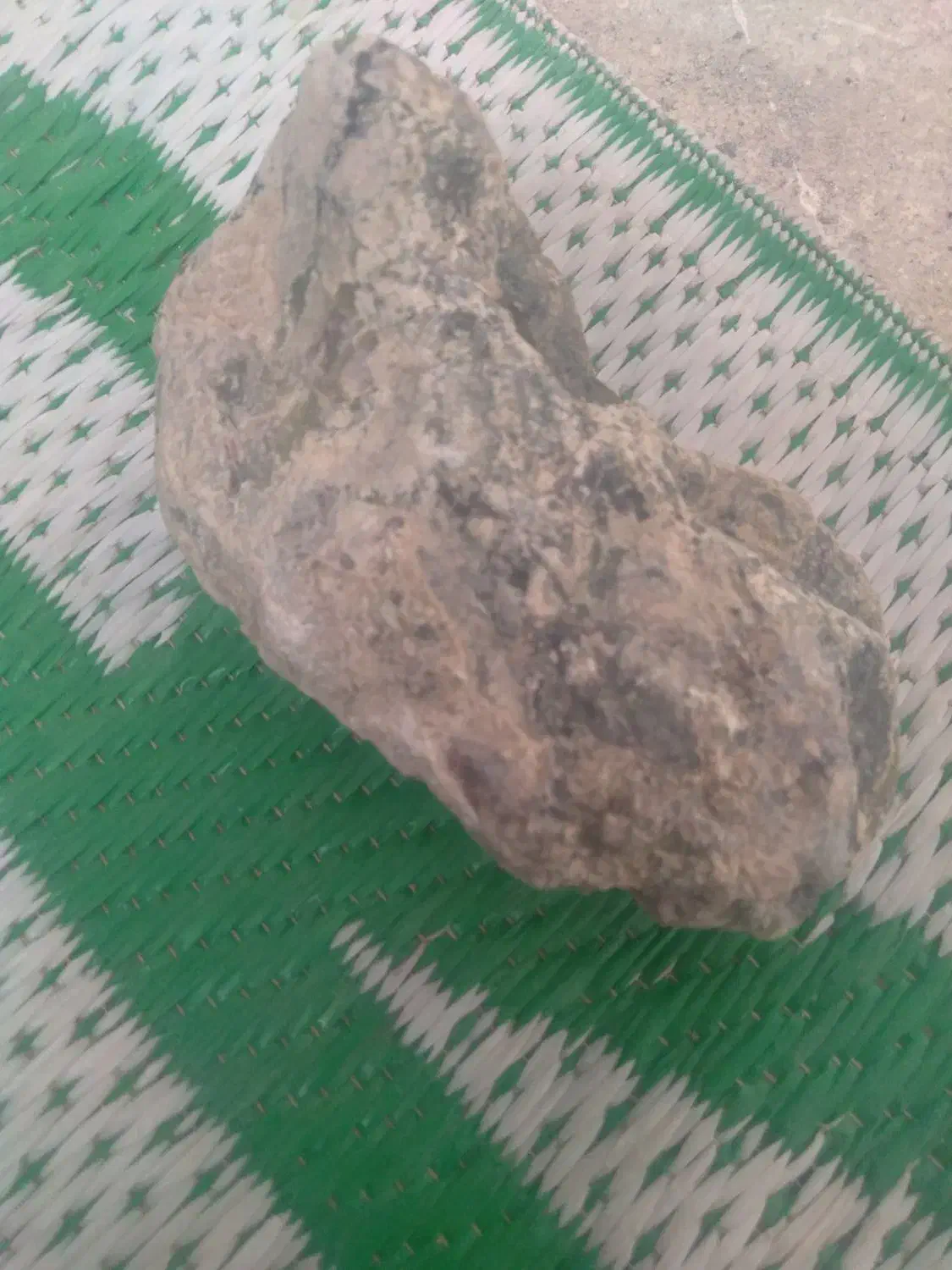 سنگ مقناتیس|کلکسیون اشیاء عتیقه|زنجان, |دیوار