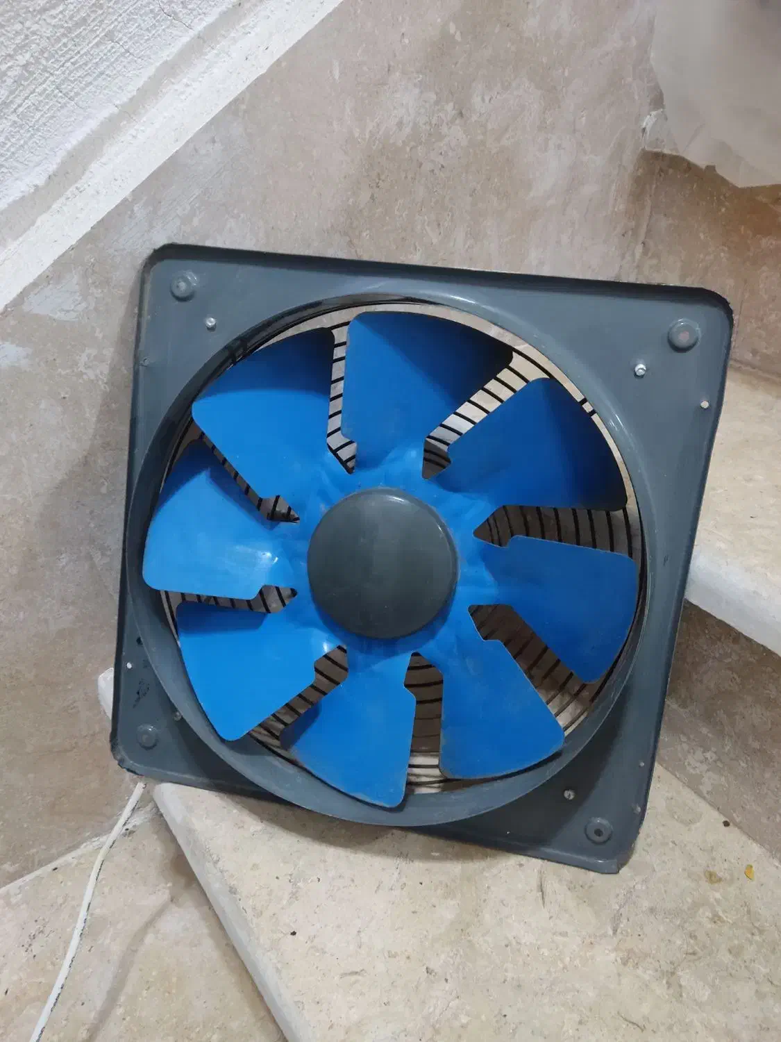 هواکش فلزی|پنکه و تصفیهکنندهٔ هوا|رشت, دخانیات|دیوار