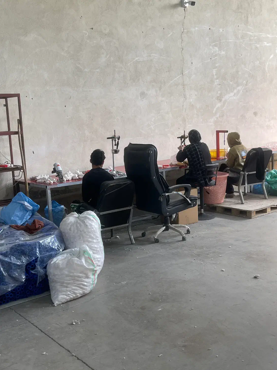 کارگر ساده آقا کار در کارگاه منتاژ کاری|استخدام صنعتی، فنی، مهندسی|تهران, یافت آباد جنوبی|دیوار