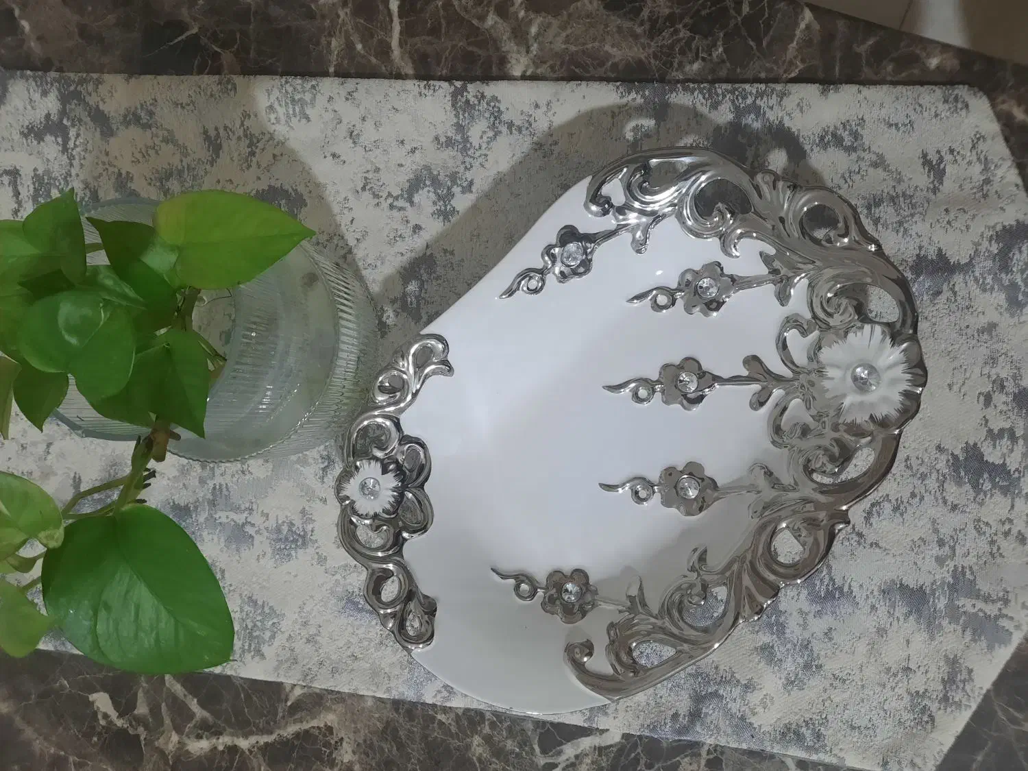 ظرف  دیس چینی دکوری نگینی|ظروف سرو و پذیرایی|جویبار, |دیوار