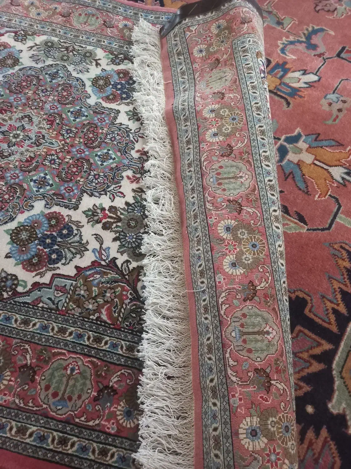 قالیچه|فرش|ری, شهادت|دیوار