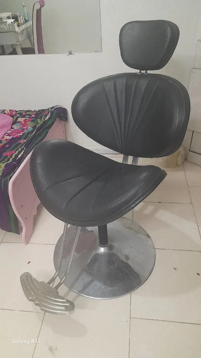 صندلی اصلاح|آرایشگاه و سالن‌های زیبایی|شاهین‌شهر, مسکن مهر|دیوار