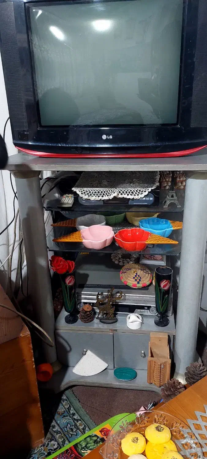 میز تلویزیون طوسی|میز تلویزیون|رشت, حومه رشت|دیوار