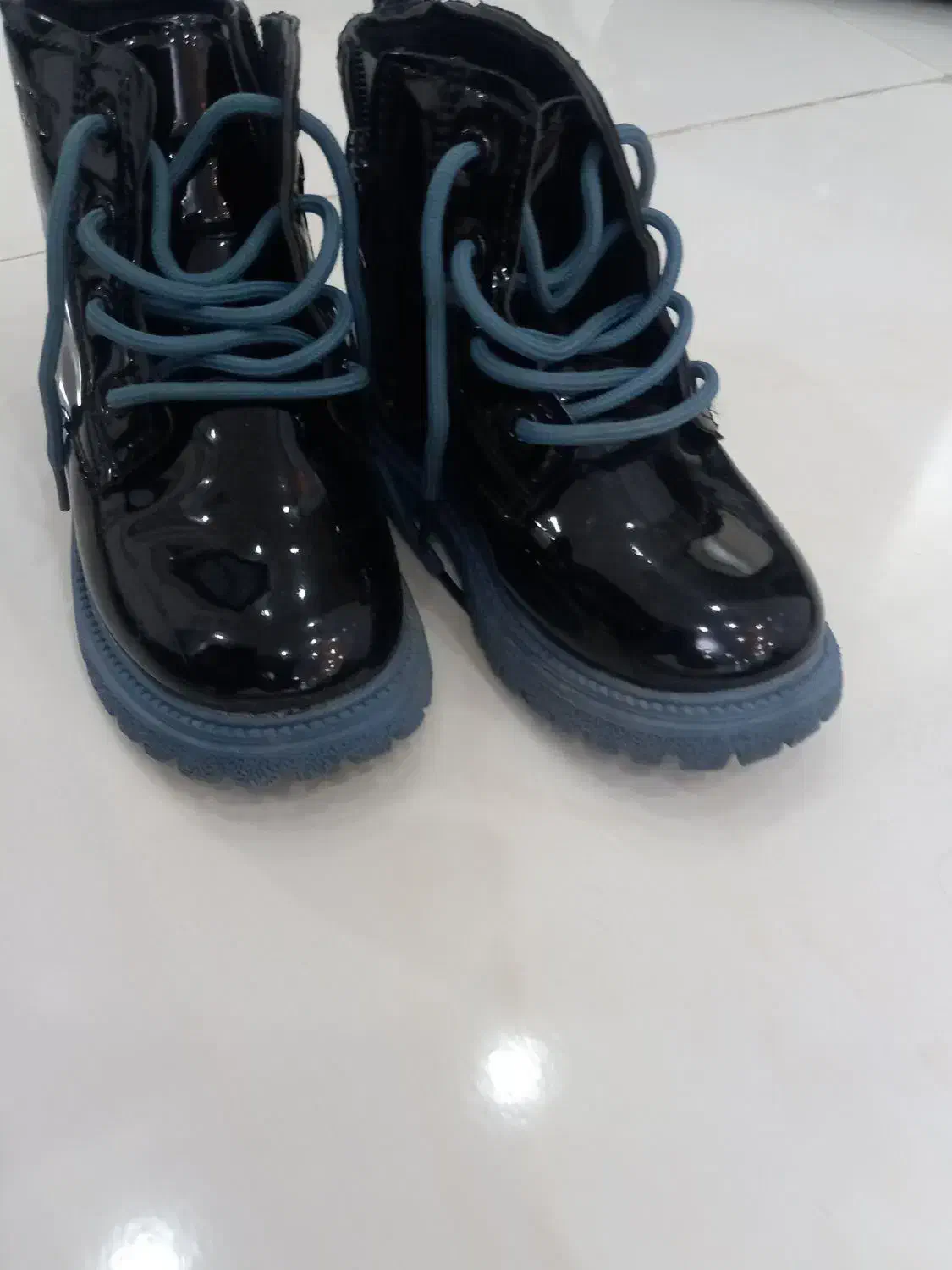 مقداری لباس بچگانه|کفش و لباس بچه|خرم‌آباد, |دیوار