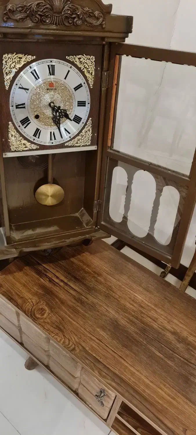 ساعت دیواری عتیقه|کلکسیون اشیاء عتیقه|تهران, مینای شمالی (مخبر)|دیوار