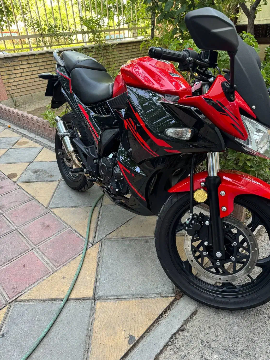 مگلی قرمز|موتورسیکلت|لواسان, |دیوار