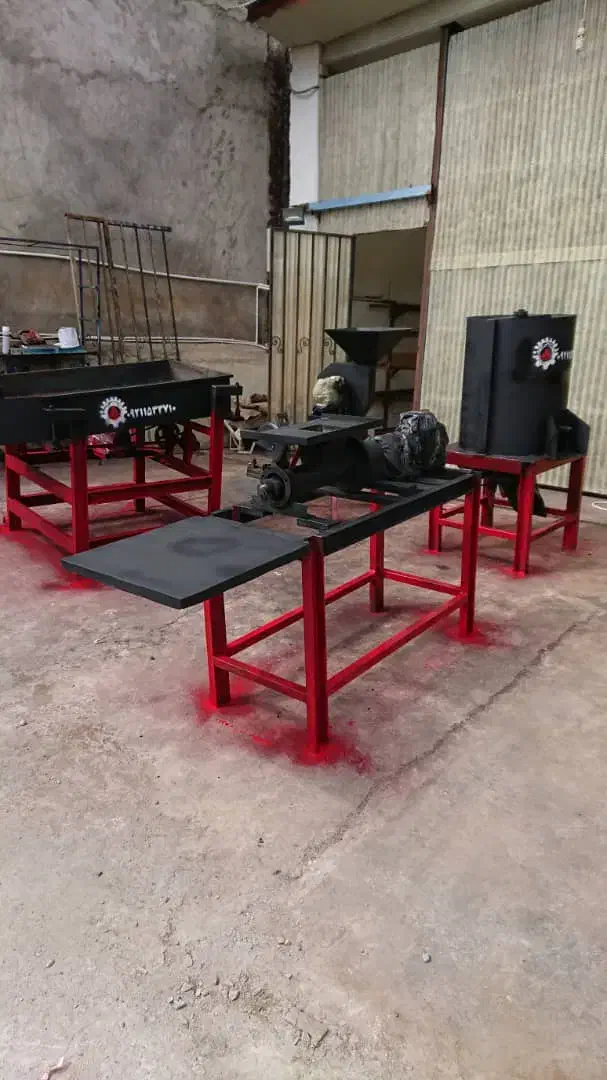 فروش خط کامل ذغال فشرده پرسی|ماشین‌آلات صنعتی|لاهیجان, امیرشهید|دیوار