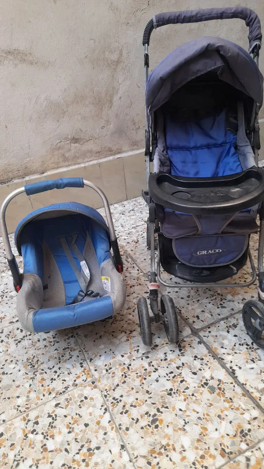 کالسکه وکریر تمیز و سالم|اسباب و اثاث بچه|کردکوی, |دیوار