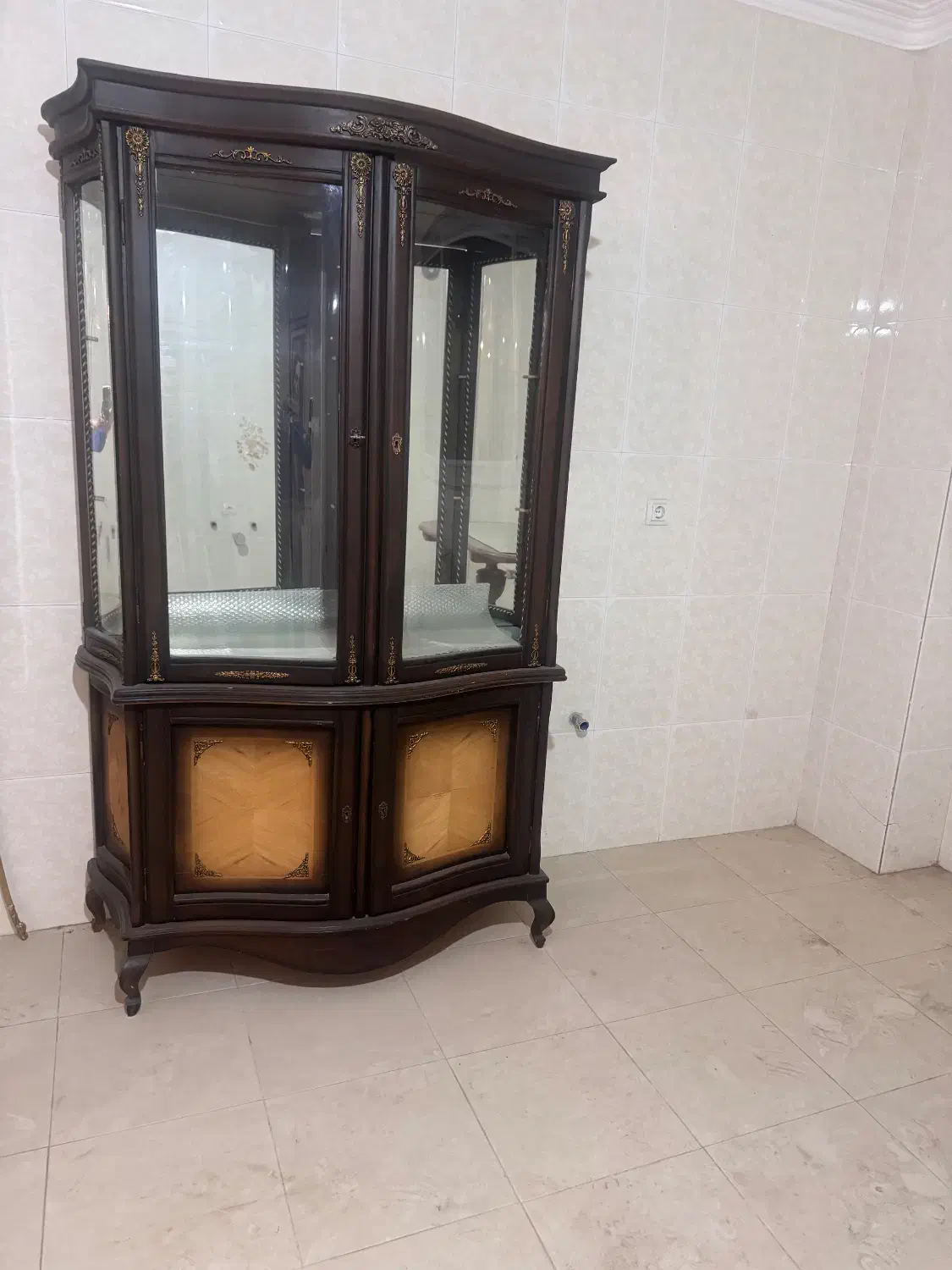 بوفه چوبی|بوفه، ویترین، کنسول|سمنان, |دیوار