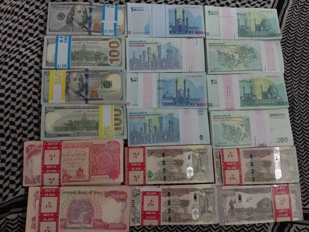 انواع پول سینمایی و تزئینی|کلکسیون سکه، تمبر، اسکناس|اصفهان, باغ زرشک|دیوار