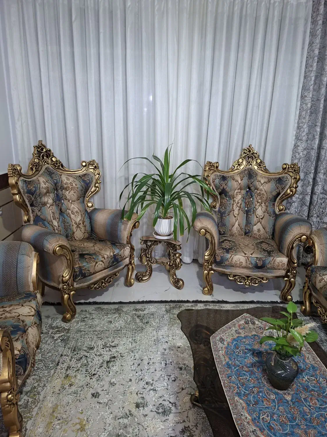 مبل سلطنتی نه نفره|مبلمان خانگی و میز عسلی|تاکستان, |دیوار