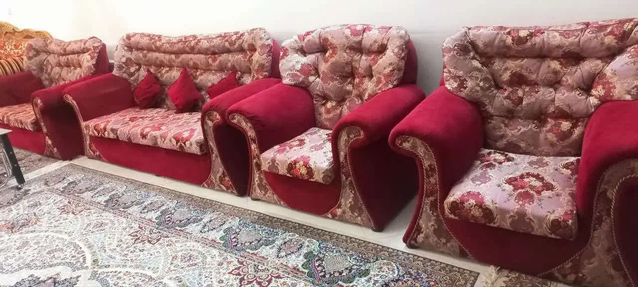 مبل راحتی|مبلمان خانگی و میز عسلی|قم, شاه سید علی|دیوار