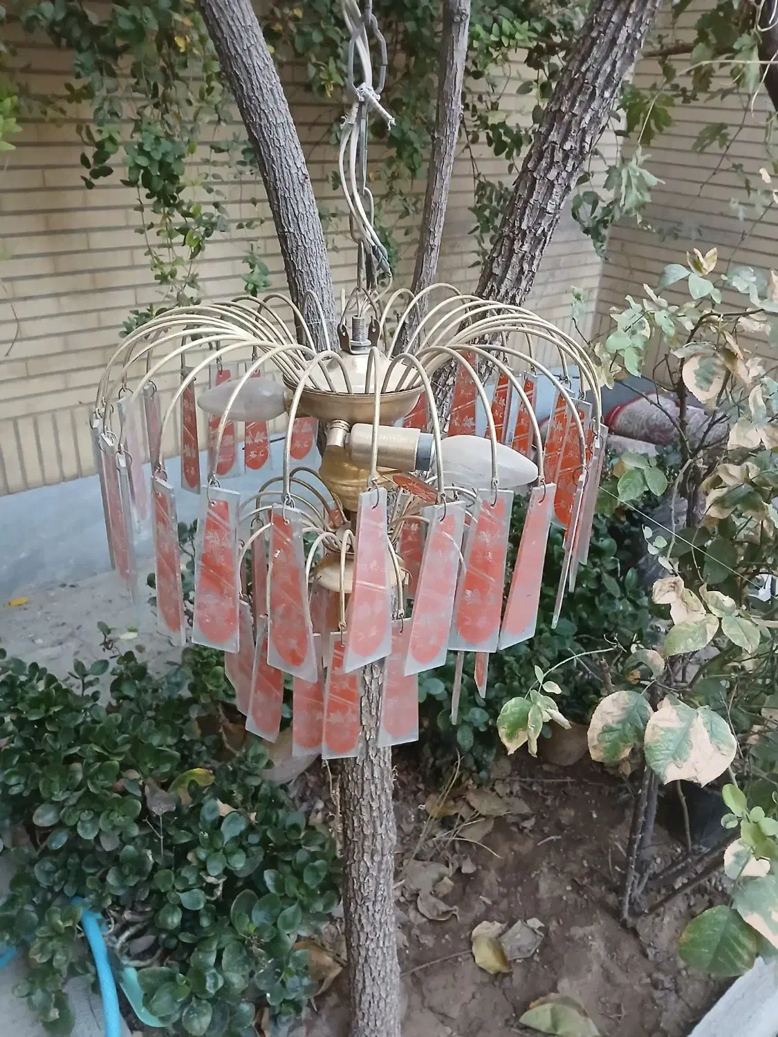 لوستر شیشه ای|لوستر و چراغ آویز|اصفهان, شاه پسند|دیوار