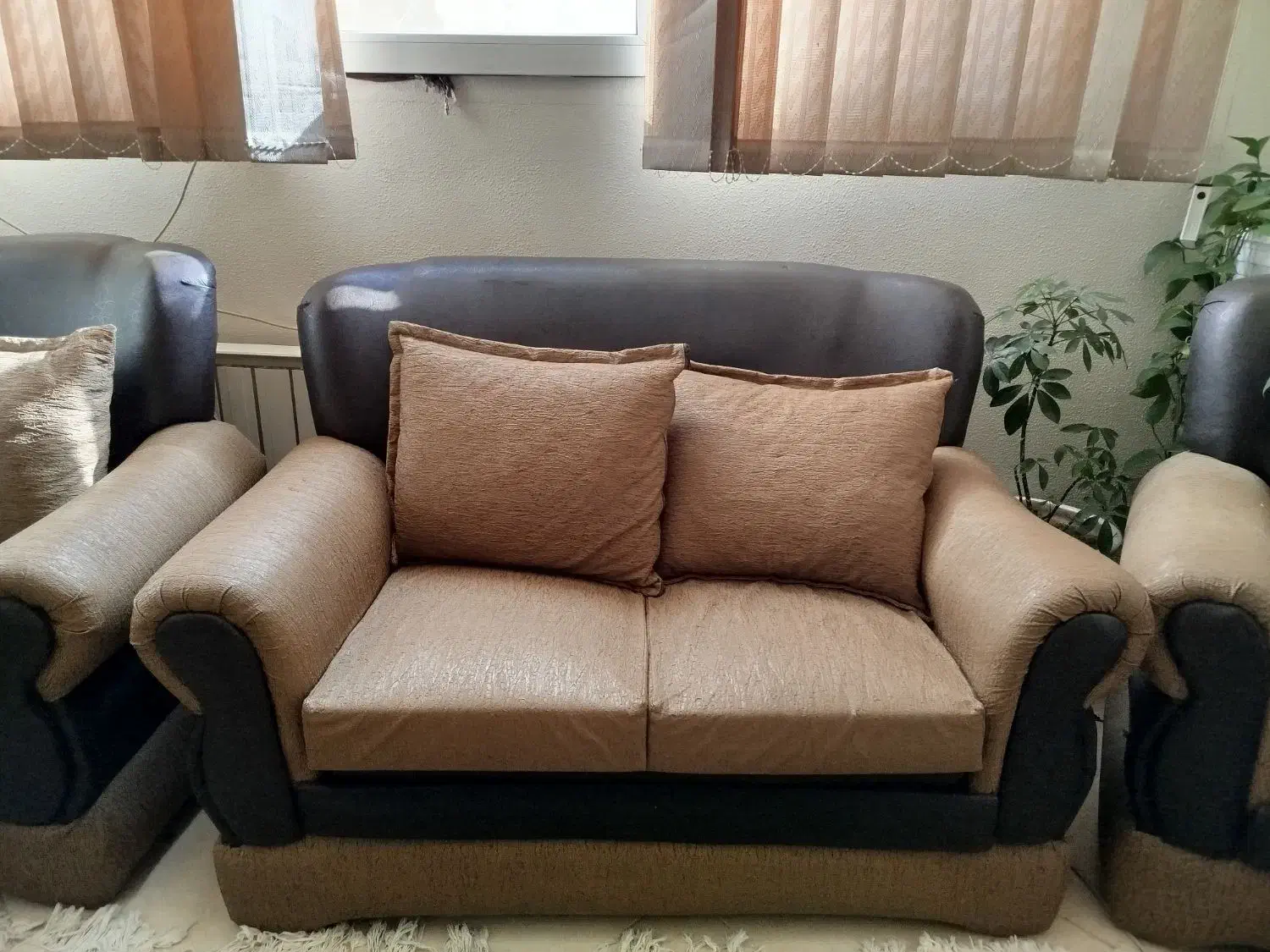 مبل ۷ نفره|مبلمان خانگی و میز عسلی|شاهین‌شهر, مسکن مهر|دیوار