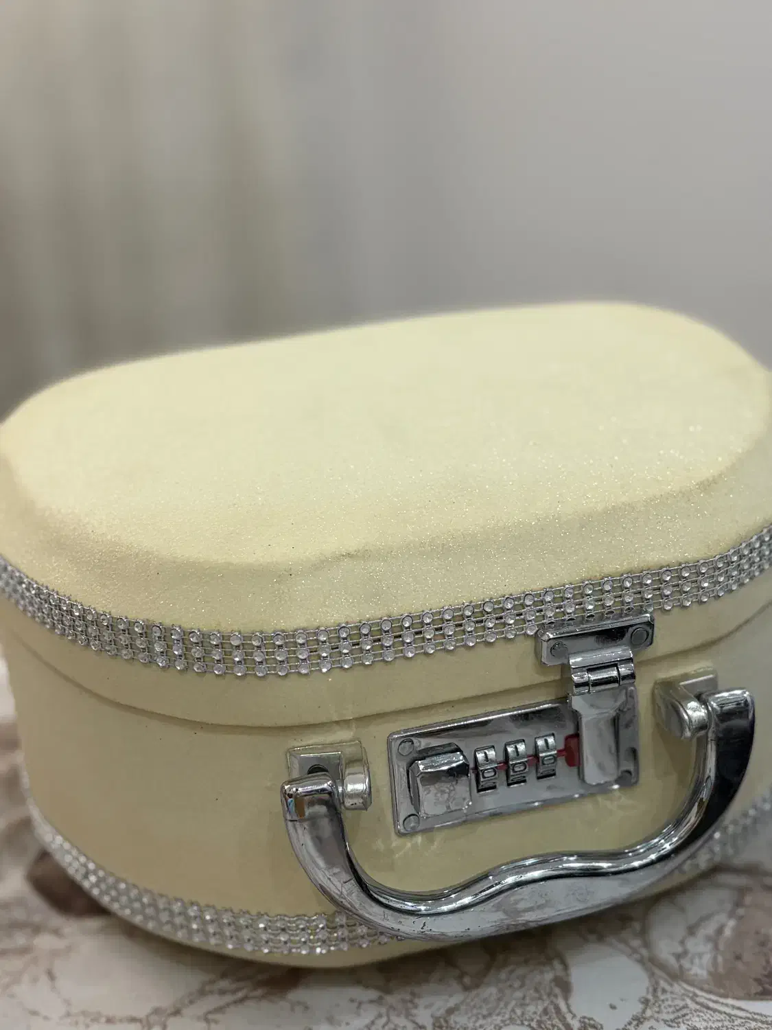 چمدون لوازم ارایشی|آرایشی، بهداشتی، درمانی|اراک, |دیوار