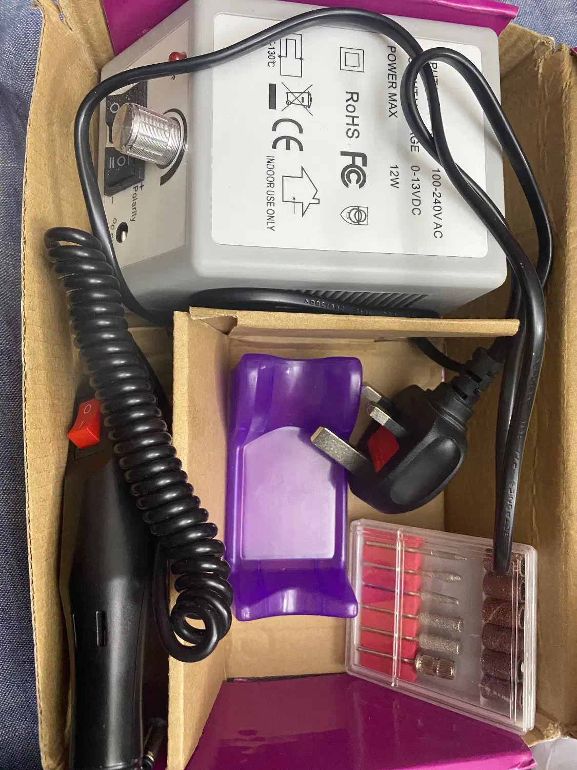 سوهان برقی و دستگاه یو وی|آرایشی، بهداشتی، درمانی|اندیشه, اندیشه فاز ۲|دیوار