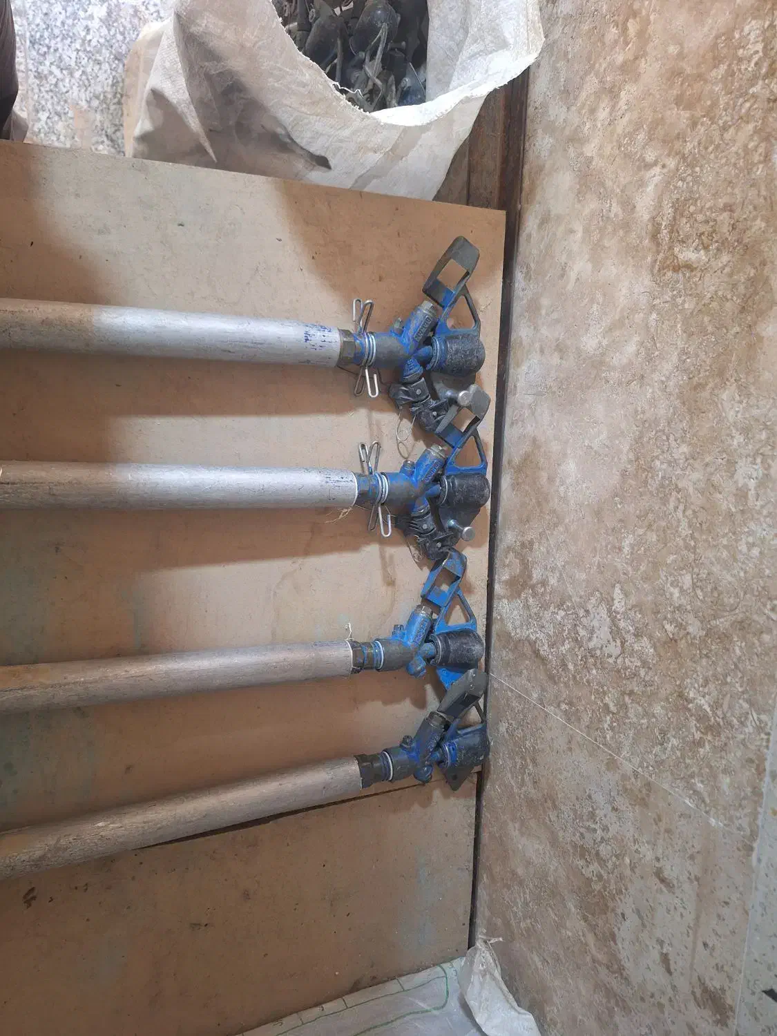 لوازم بارانی|ابزارآلات|بهار, |دیوار