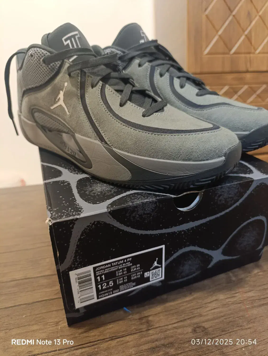 کفش تیتوم 4 خاکستری ( اورجینال ، شناسنامه دار )|کیف، کفش، کمربند|پردیس, فاز ۴|دیوار