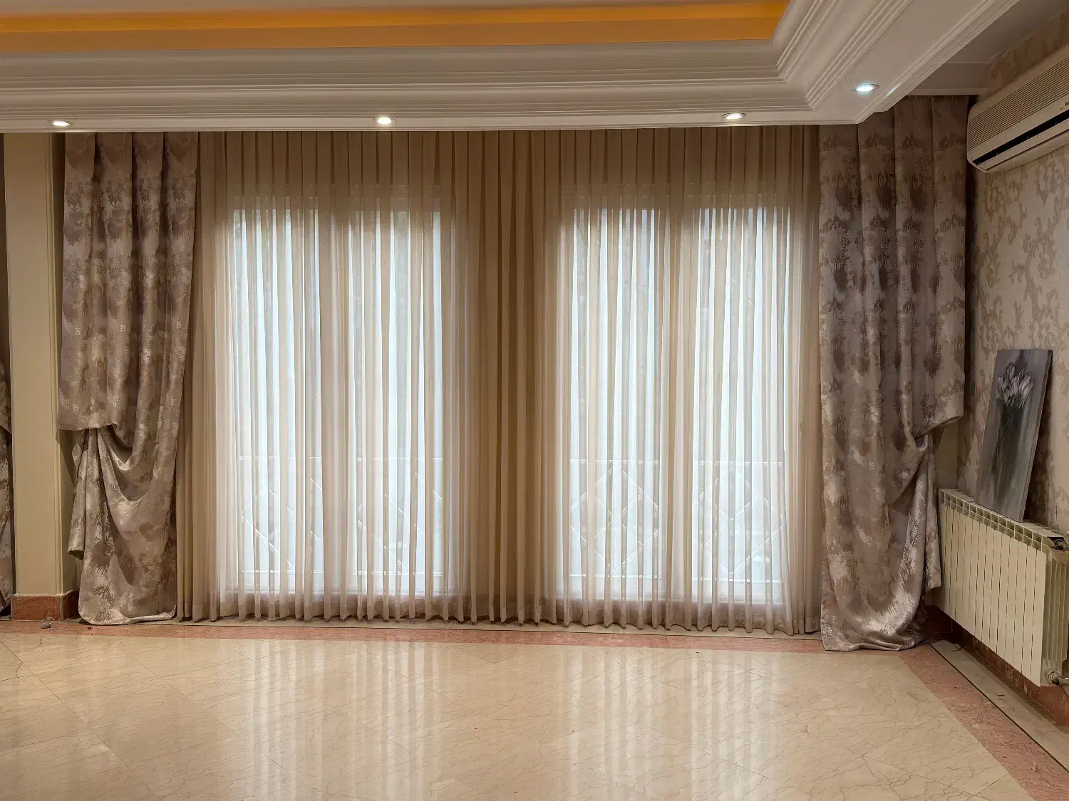 پرده پذیرایی بزرگ و درجه یک|پرده، رانر، رومیزی|تهران, نیاوران|دیوار