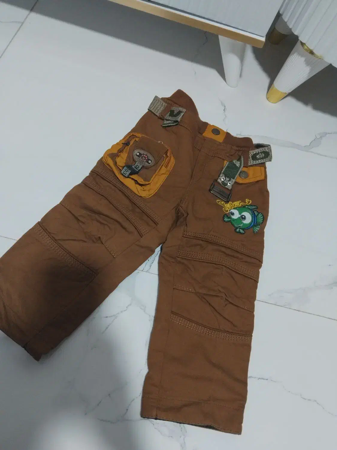 لباس پسرونه|کفش و لباس بچه|رشت, حومه رشت|دیوار