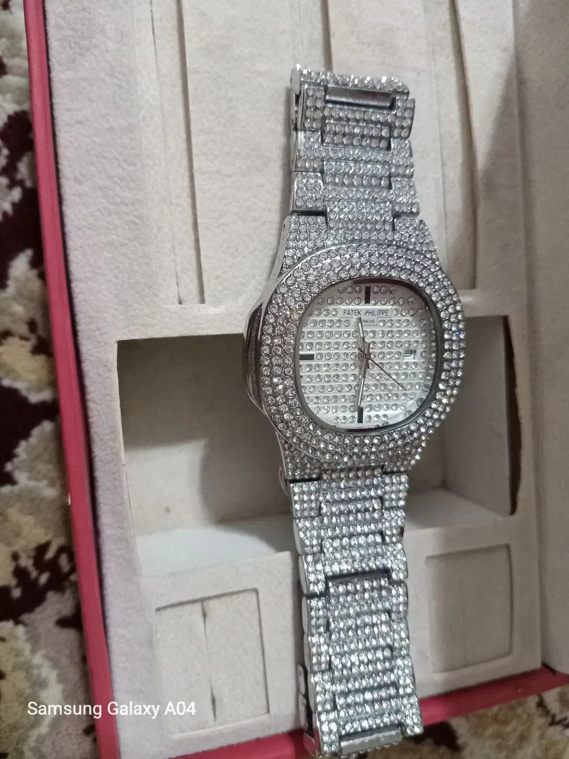 ساعت نگین داردرحدنو|ساعت|آبادان, |دیوار