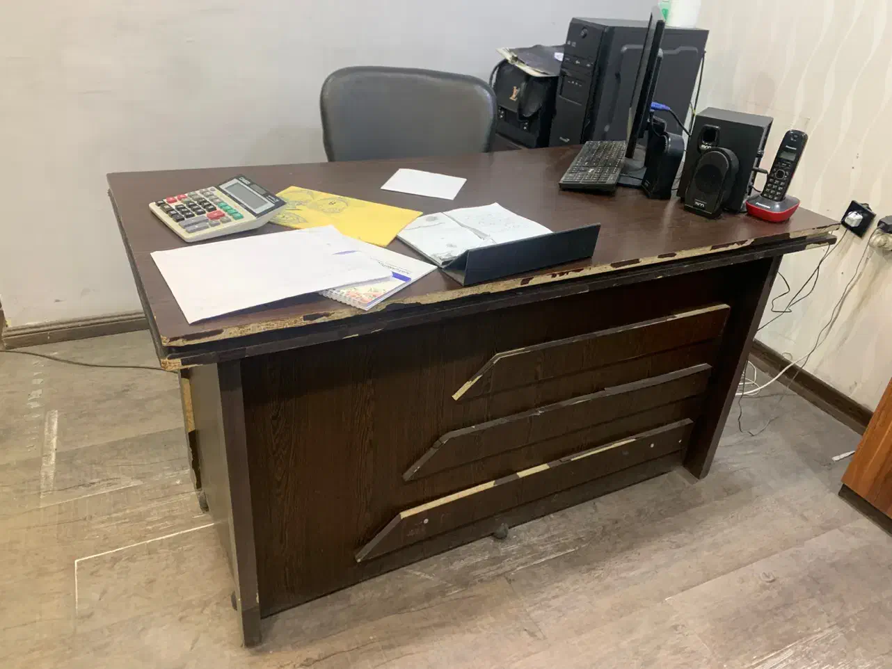 میز کامپیوتر|مبلمان اداری|یزد, |دیوار