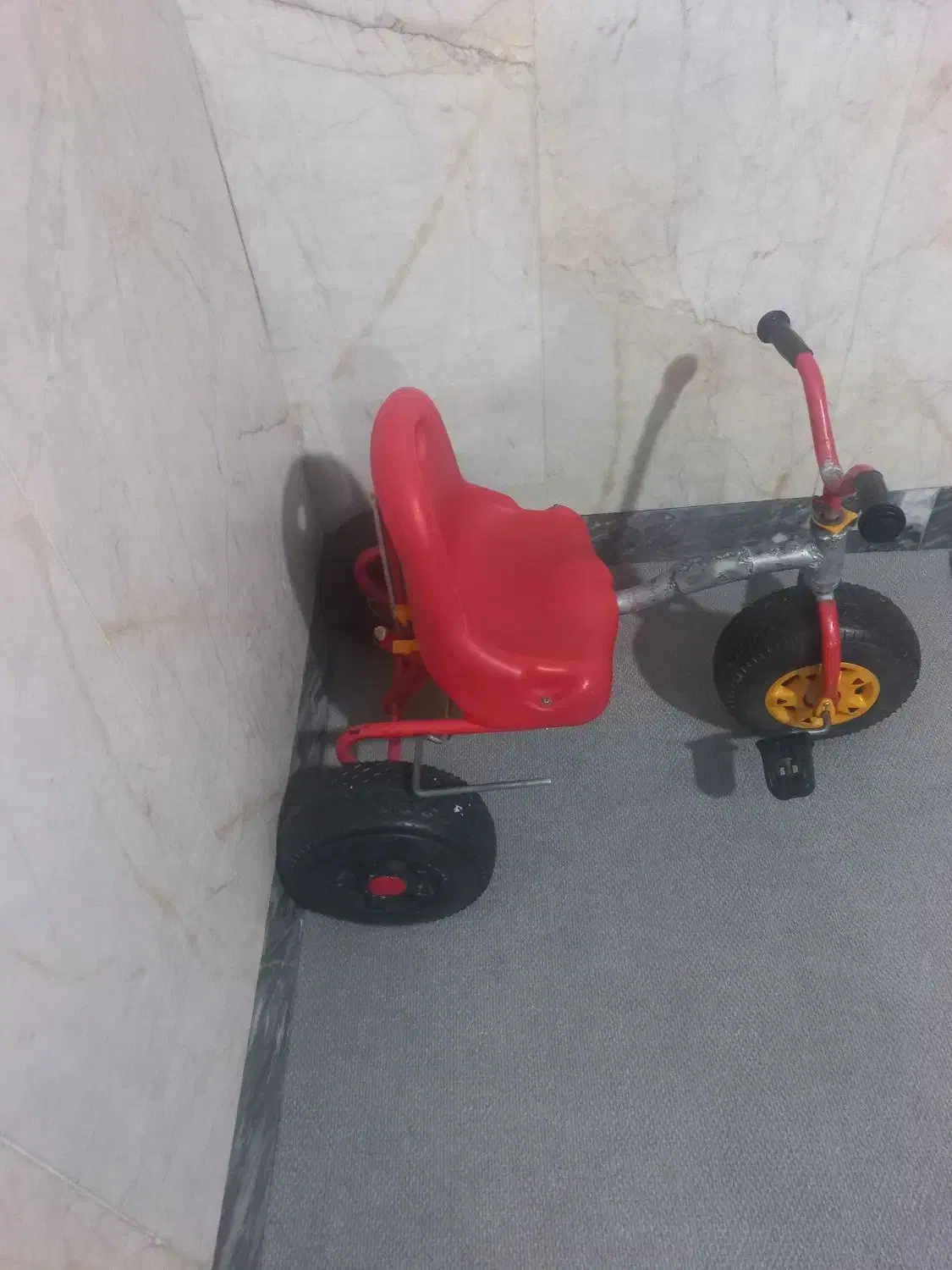 سه چرخه کار کرده|دوچرخه، اسکیت، اسکوتر|قم, قلعه عموحسین|دیوار