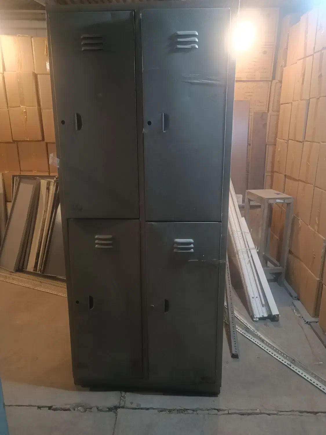 قفسه و کمد آهنی|کتابخانه، شلف، قفسههای دیواری|قدس, شهرقدس|دیوار