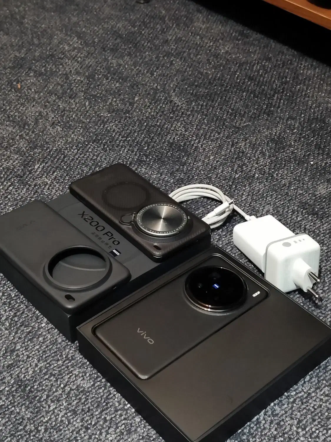 گوشی پرچمدار vivo x200 pro بهترین دوربین (توضیحات)|موبایل|تهران, امام زاده عبدالله|دیوار