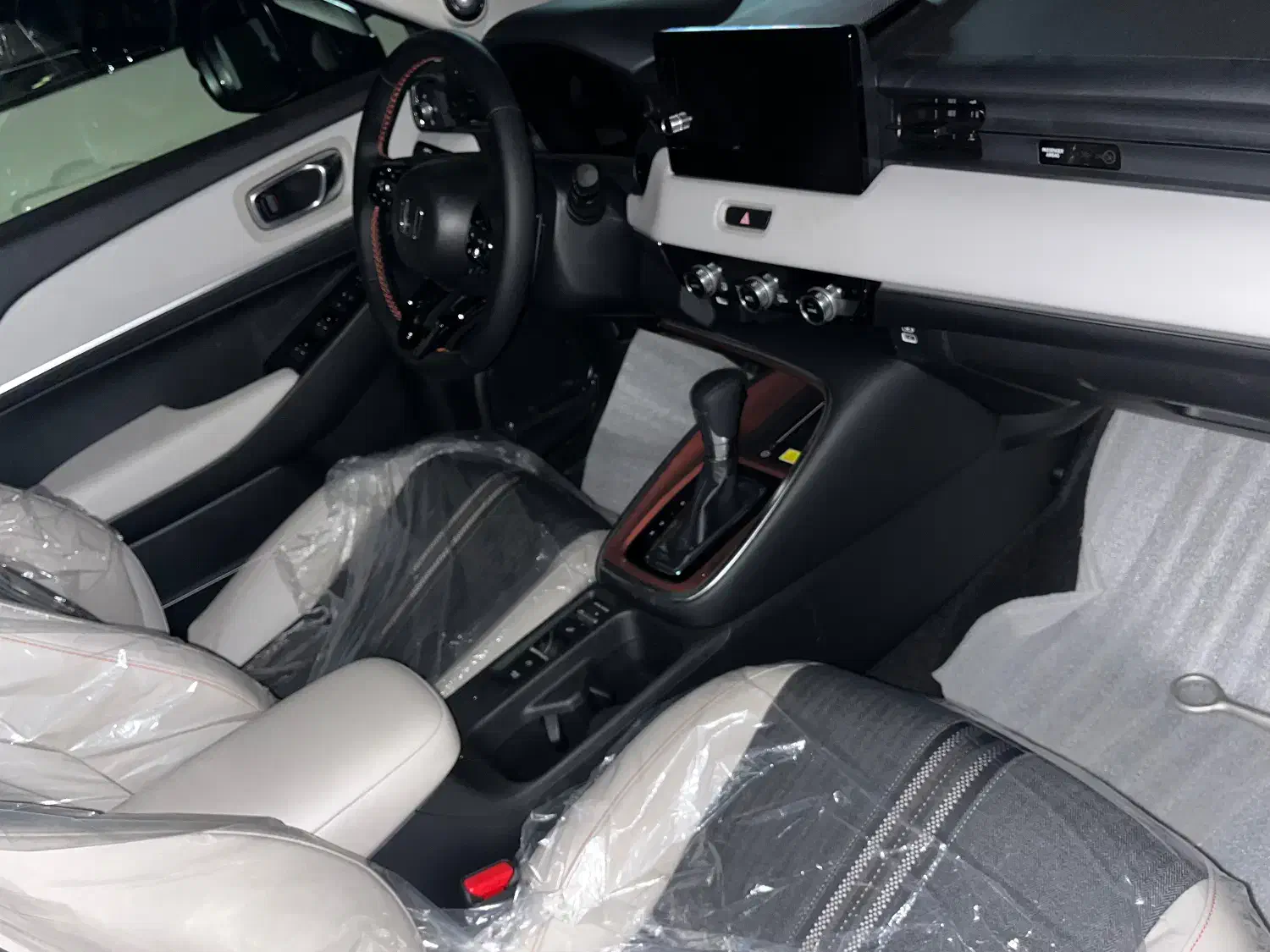 هونداHRV فول استایل|خودرو سواری و وانت|تهران, آسمان|دیوار