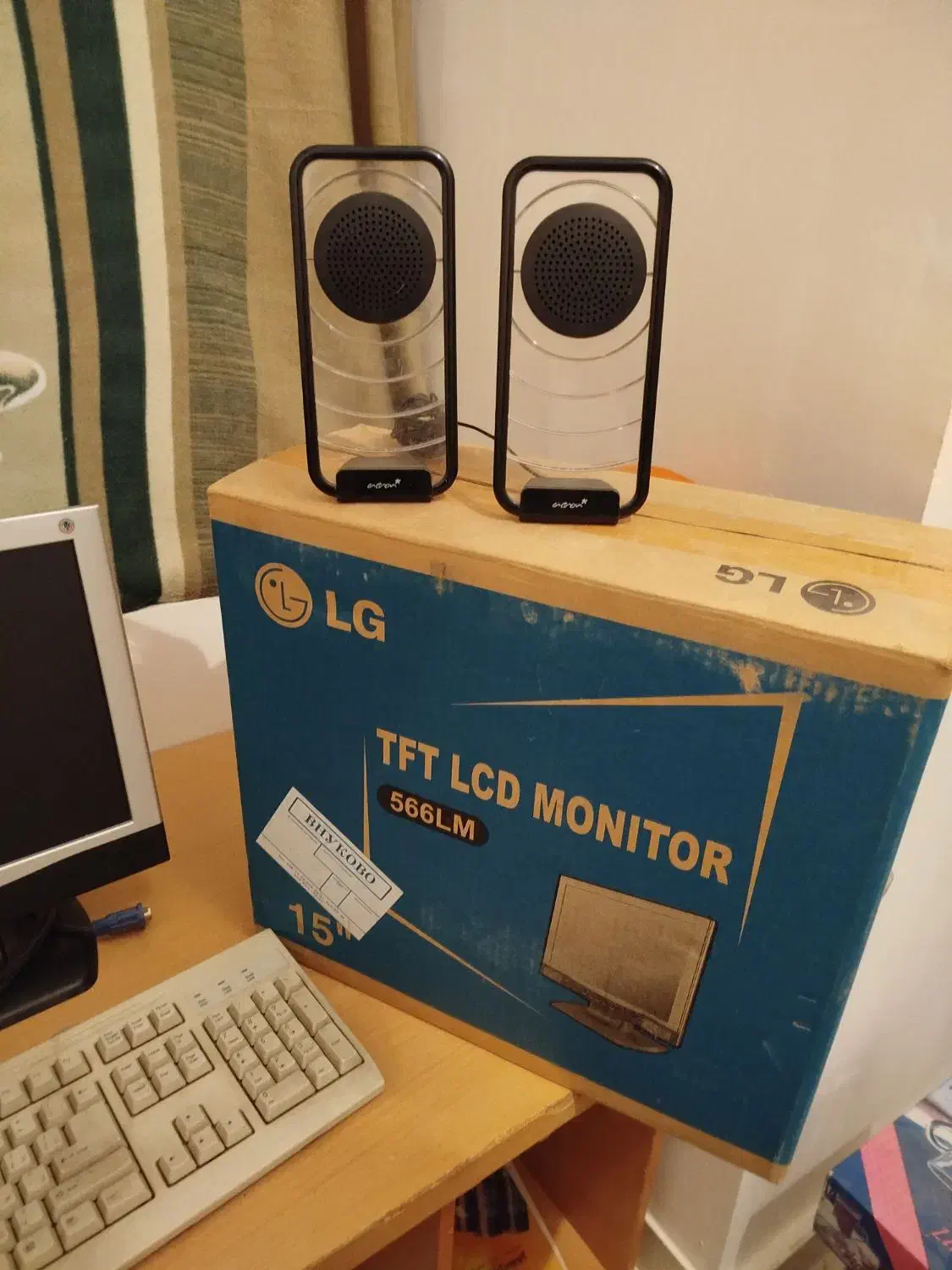 کامپیوتر رومیزی|رایانه رومیزی|سهند, |دیوار