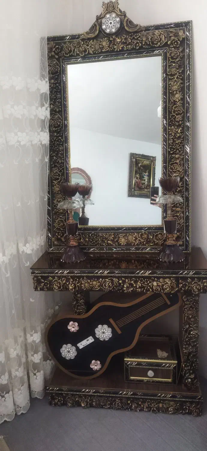 آینه و شمعدان|آینه|تاکستان, |دیوار