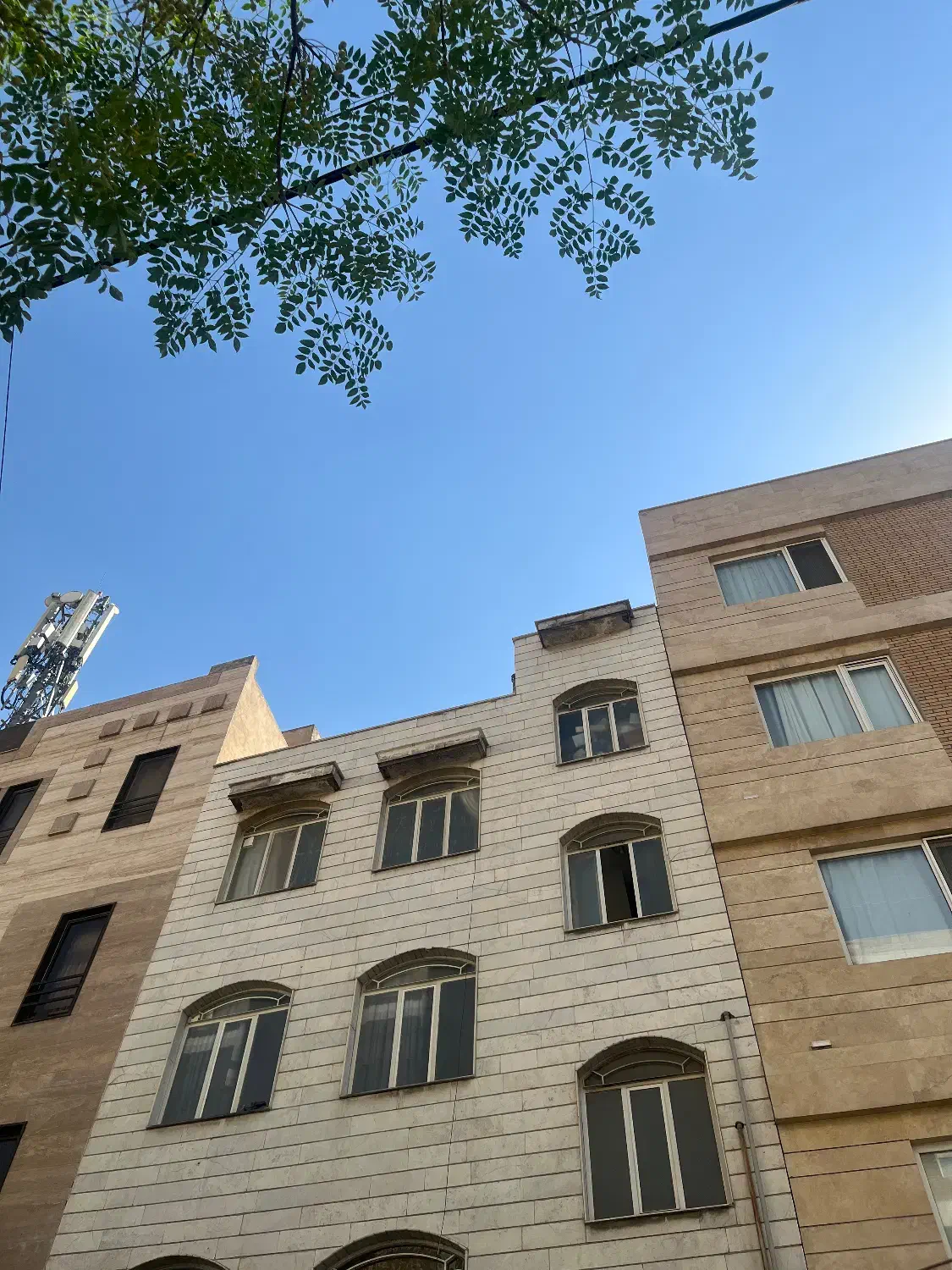 کلنگی۱۵۸مترجنوبی گذر و بر عالی (تاپ لوکیشن)|فروش زمین و ملک کلنگی|تهران, زنجان جنوبی|دیوار
