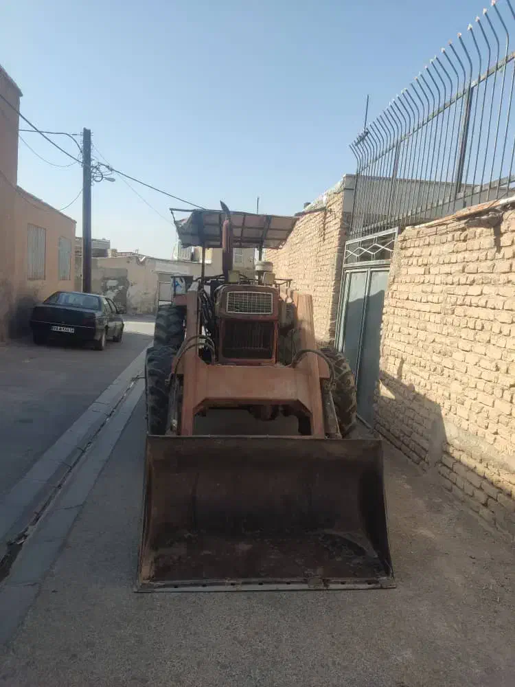 تراکتور رومانی بیلدار دو دیفرانسیل|خودرو سنگین|قم, پردیسان|دیوار