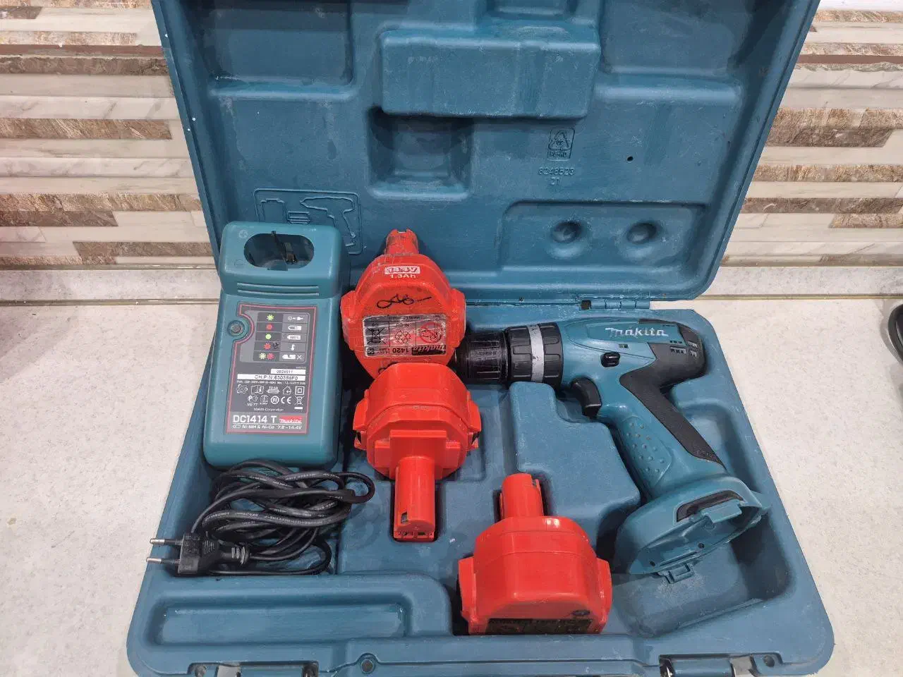 ابزار آلات|ابزارآلات|تهران, نیروی هوایی (پیروزی)|دیوار