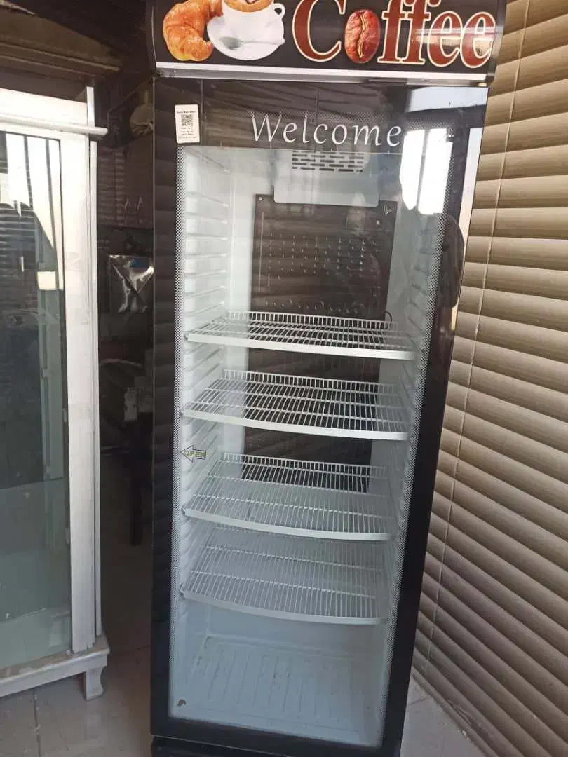 یخچال۷۰ سانتی ویترینی ایستاده|یخچال و فریزر|دهلران, |دیوار