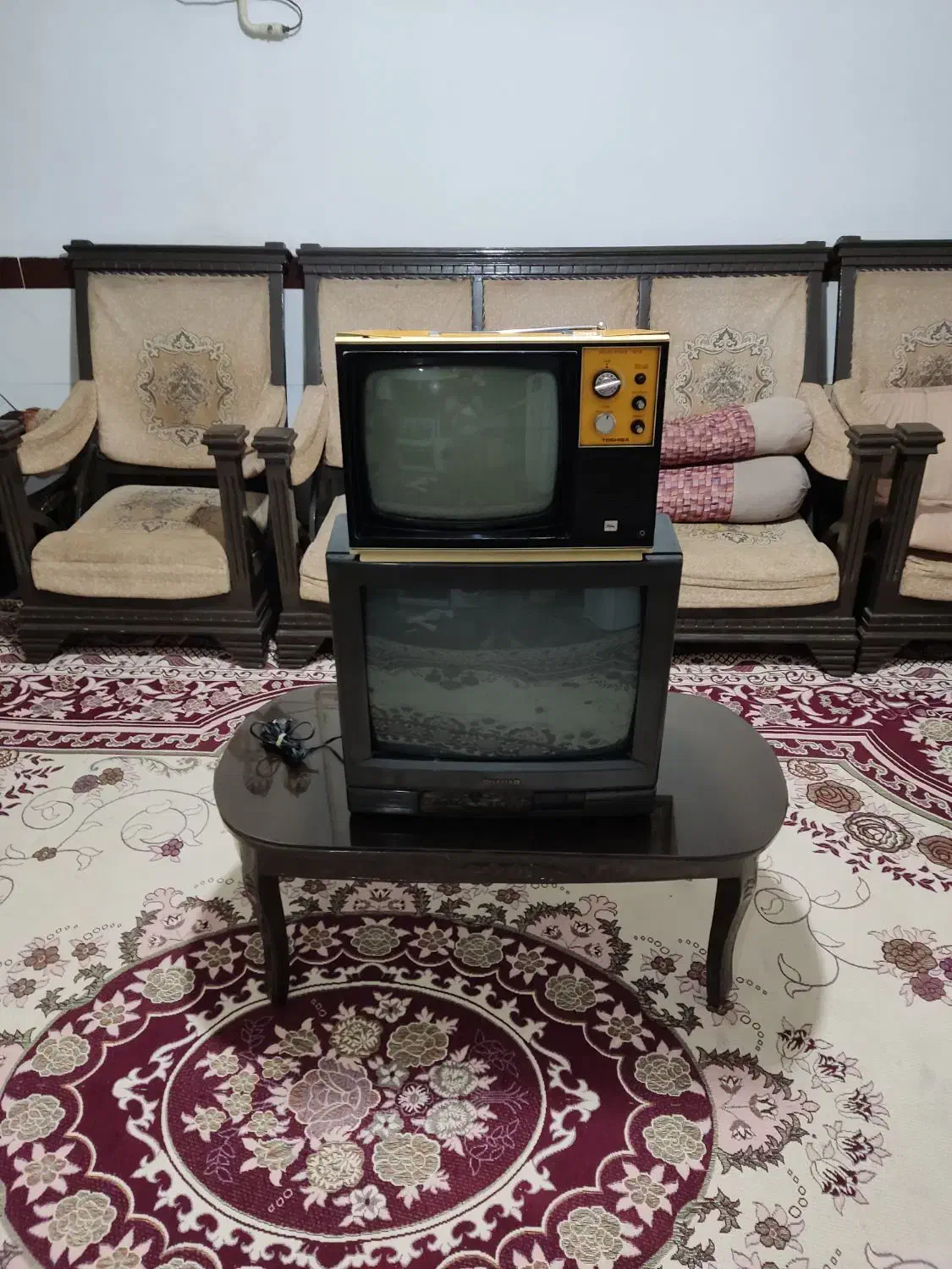 تلویزیون قدیمی شهاب|تلویزیون و پروژکتور|قزوین, |دیوار