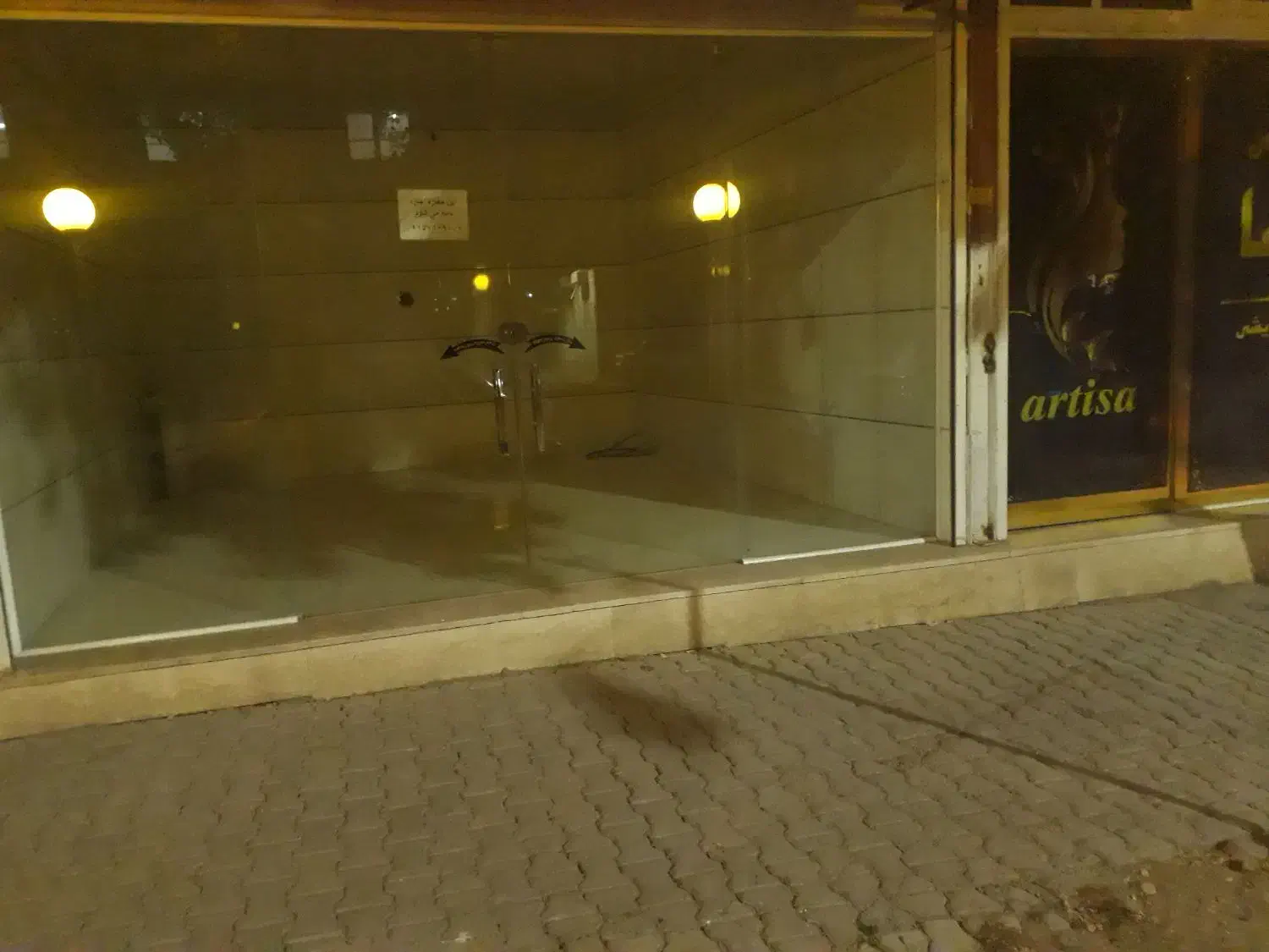 مغازه اجاره ای شیک مرتب|اجارهٔ مغازه و غرفه|آشخانه, |دیوار