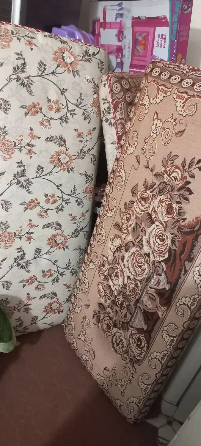 چهار عدد پشتی|پشتی|اهواز, کمپلو جنوبی|دیوار