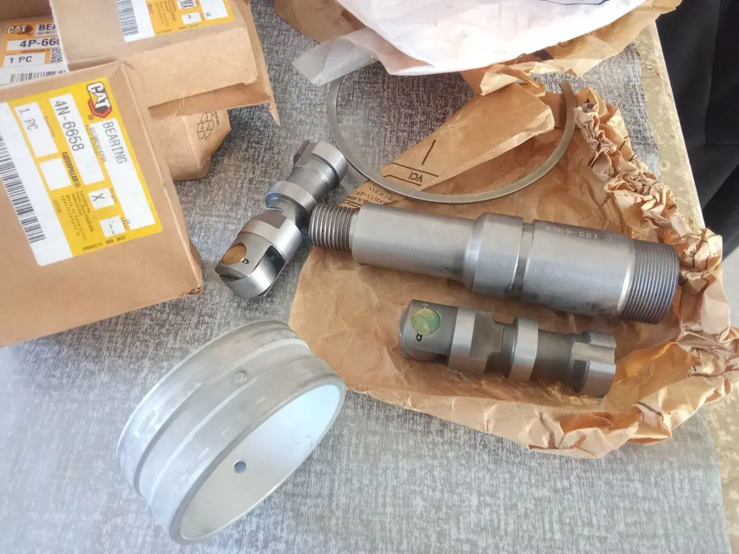 لوازم یدکی کاتر پیلا|ماشین‌آلات صنعتی|جونقان, |دیوار