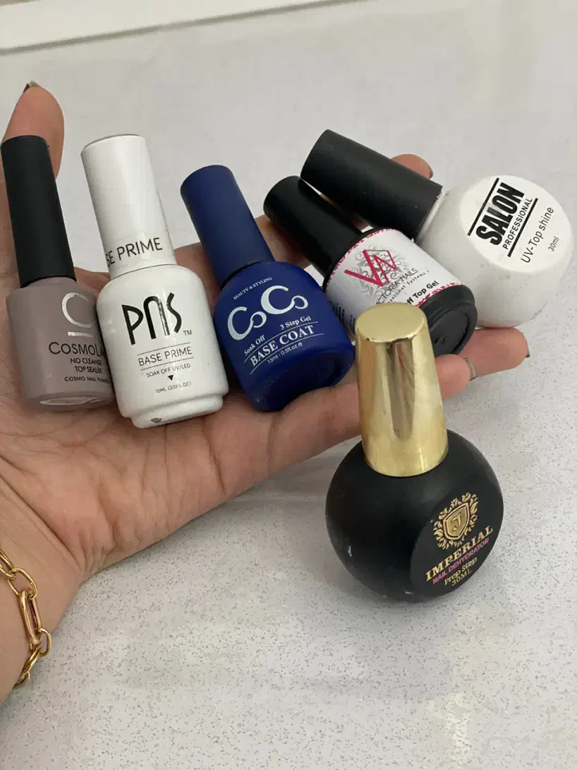 لوازم کاشت ناخن در حد نو|آرایشگاه و سالنهای زیبایی|مرند, |دیوار