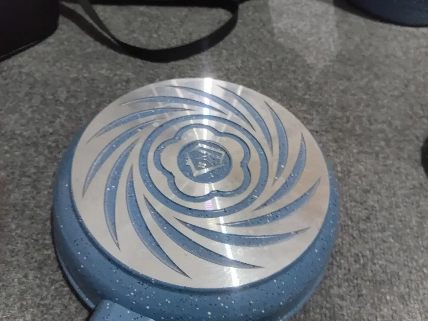 قابلمه چودن نو|ظروف پختوپز|بجنورد, |دیوار