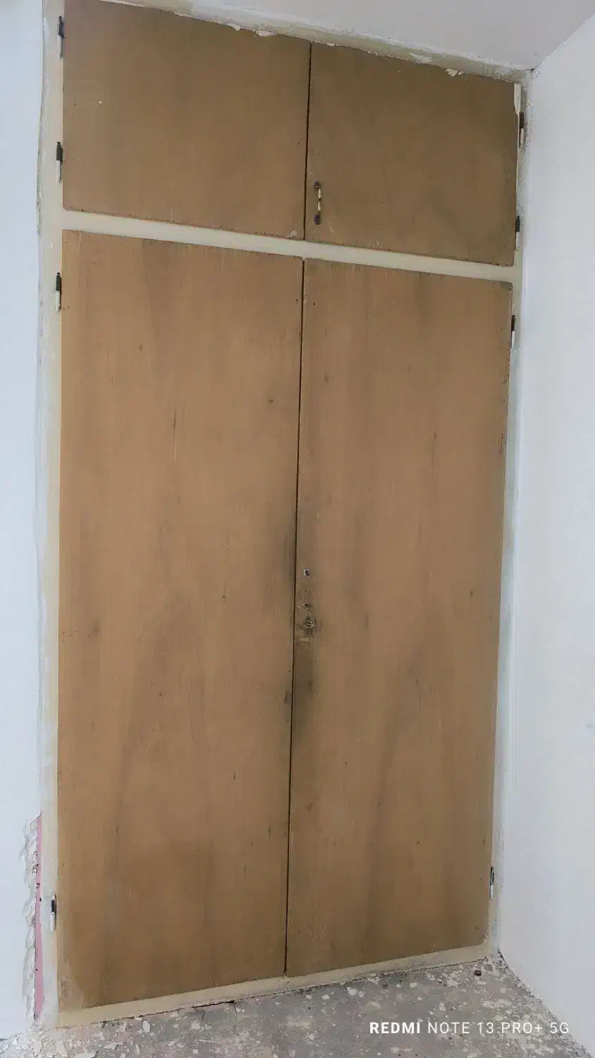 ی عدد اشکاف درحد|کتابخانه، شلف، قفسههای دیواری|بجنورد, |دیوار