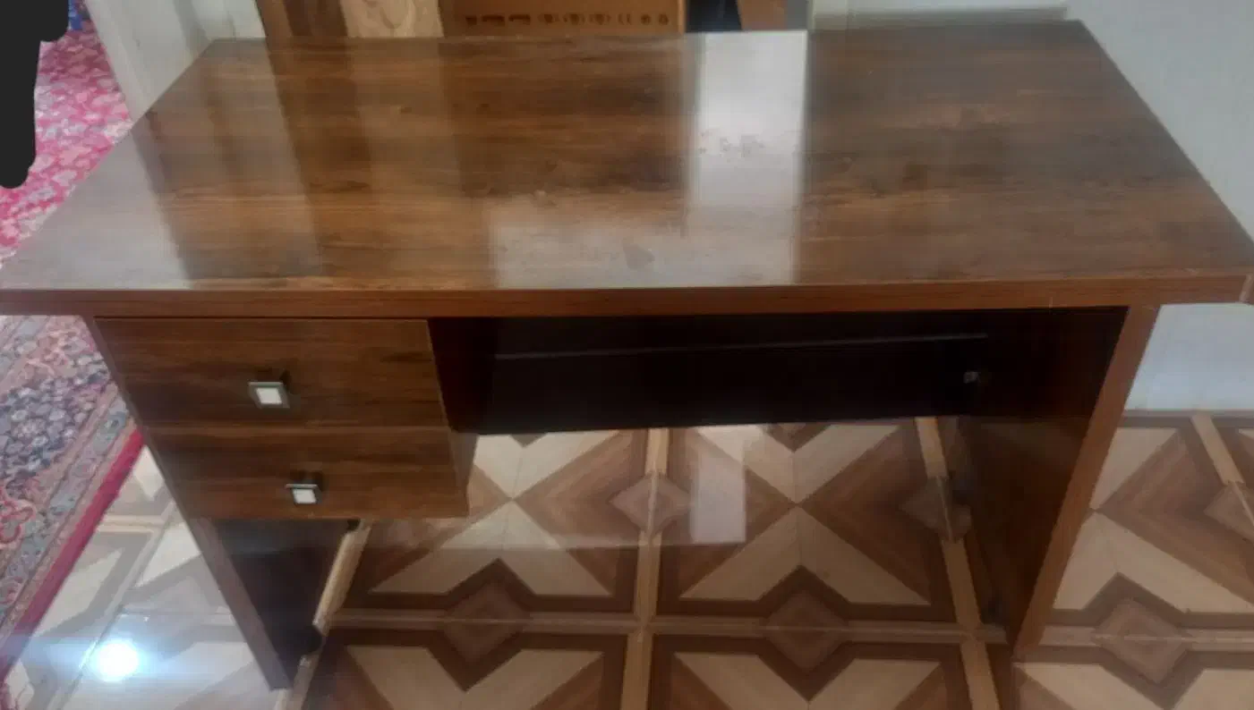 میز|میز تحریر و کامپیوتر|یاسوج, |دیوار