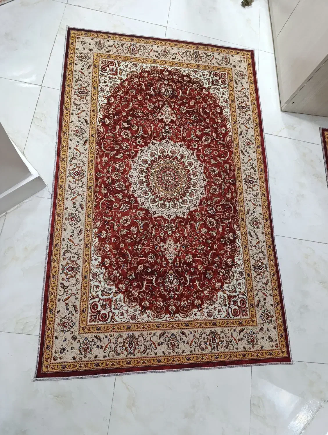 فرشینه و پادری قرمز|پادری|تهران, بروجردی|دیوار