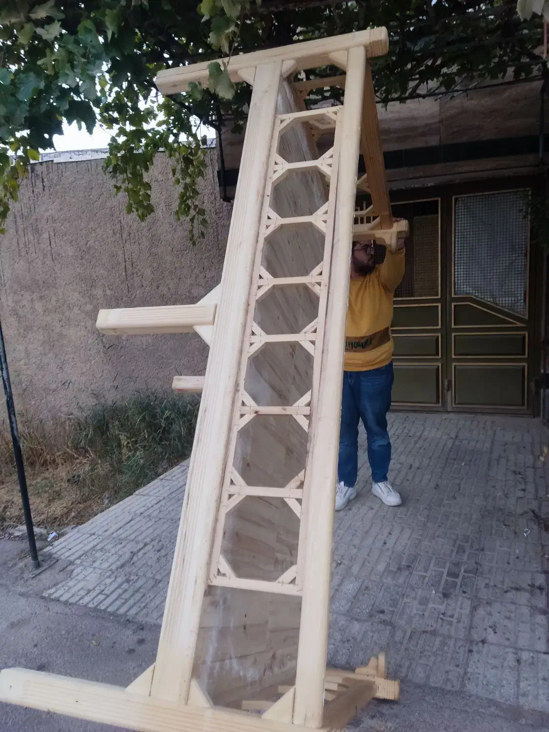 تخت چوبی خراطی شده|تخت و سرویس خواب|اسفراین, |دیوار