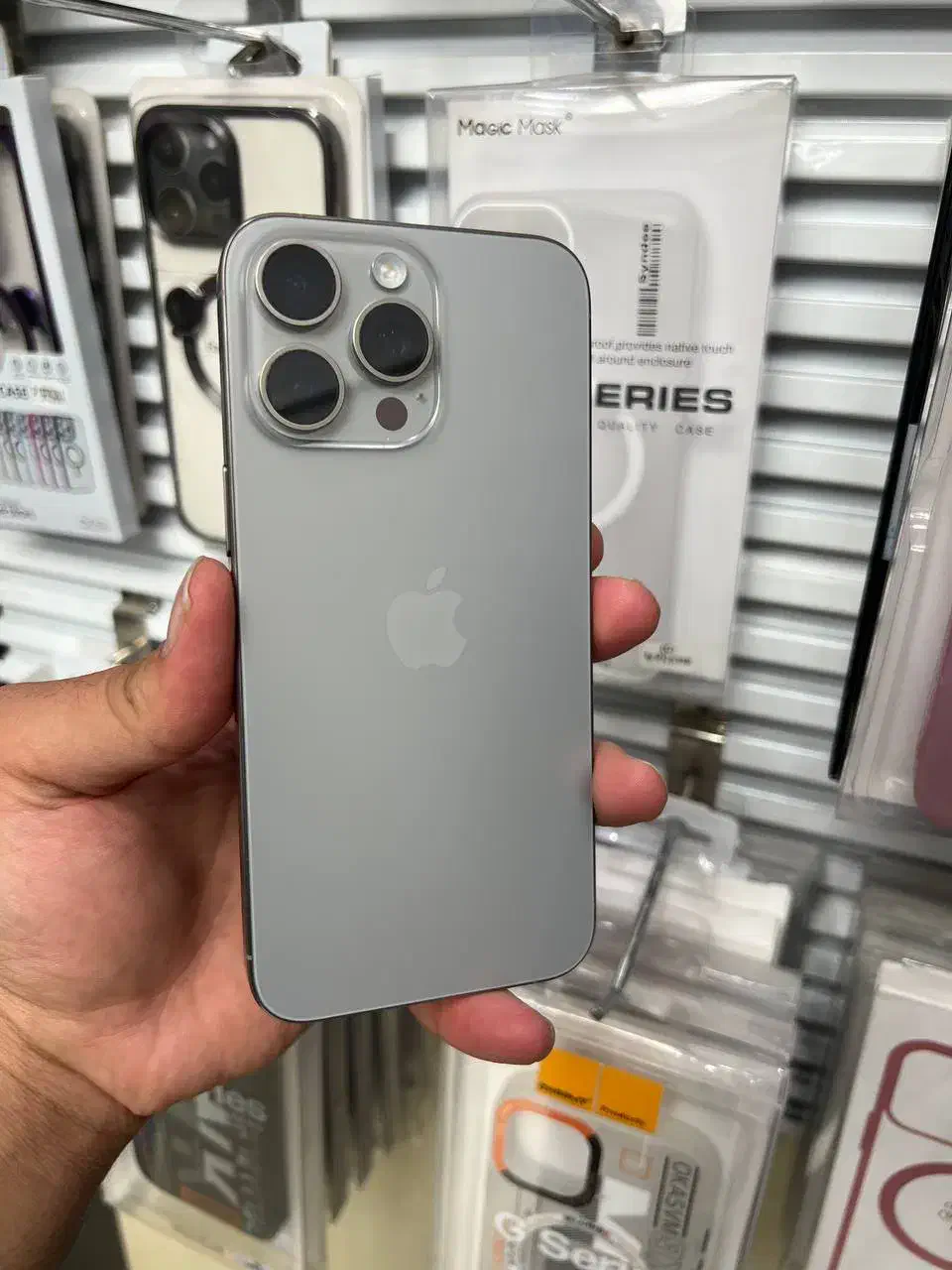 iphone 15 pro maxدر حد|موبایل|قم, عمار یاسر|دیوار