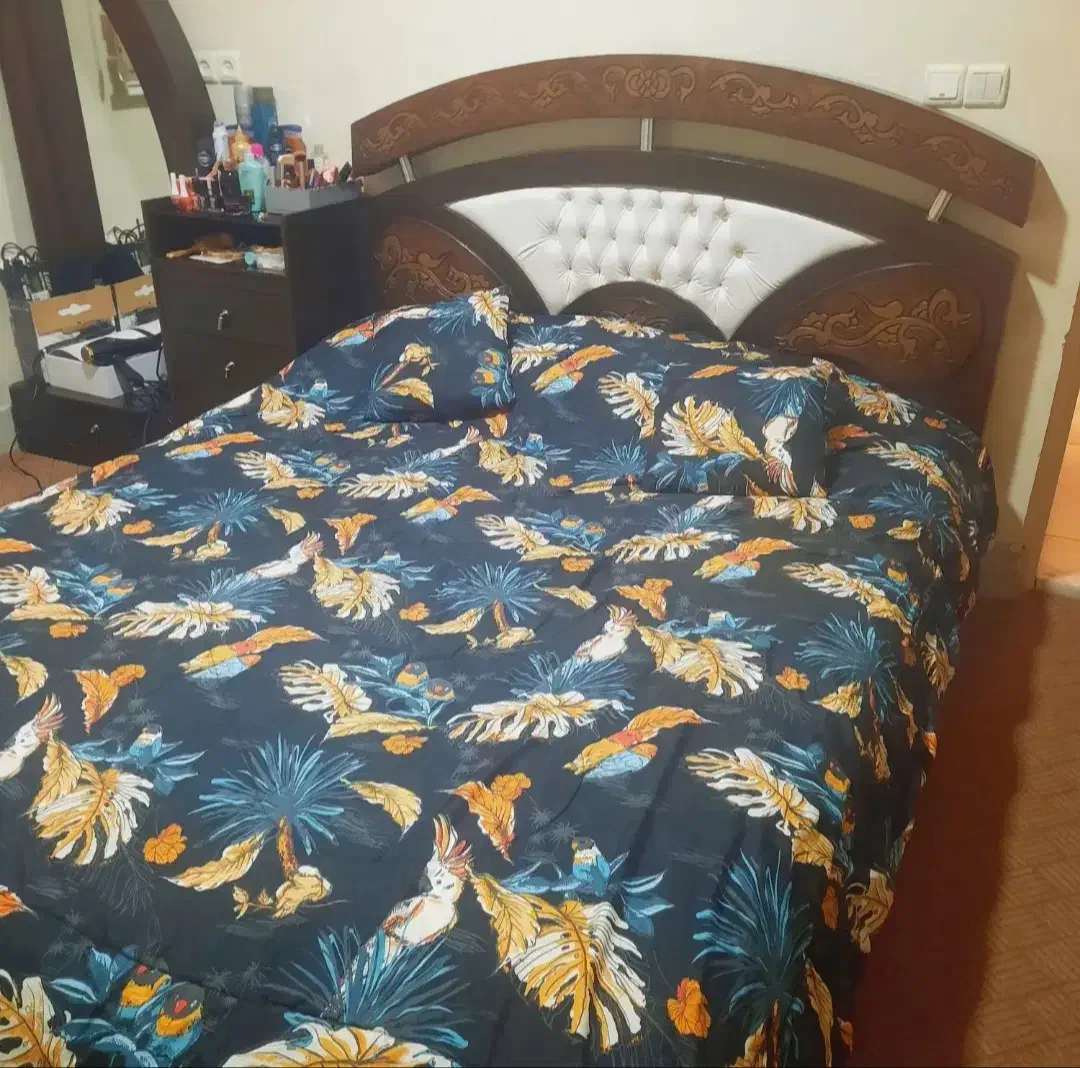 سرویس خواب دونفره در حد نو|تخت و سرویس خواب|شهرکرد, |دیوار