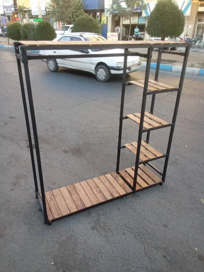 رگال لباس و قفسه چوبی فلزی کد ۰۰۱|کتابخانه، شلف، قفسه‌های دیواری|اندیشه, اندیشه فاز ۱|دیوار